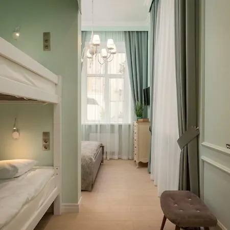 Kate's In Old Apartment *