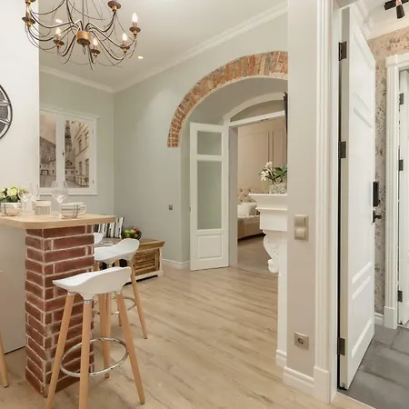 Daire Kate's In Old *